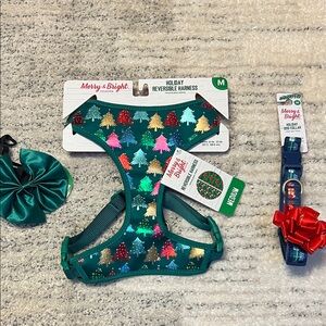 Reversible Medium dog harness Christmas Holiday Collar